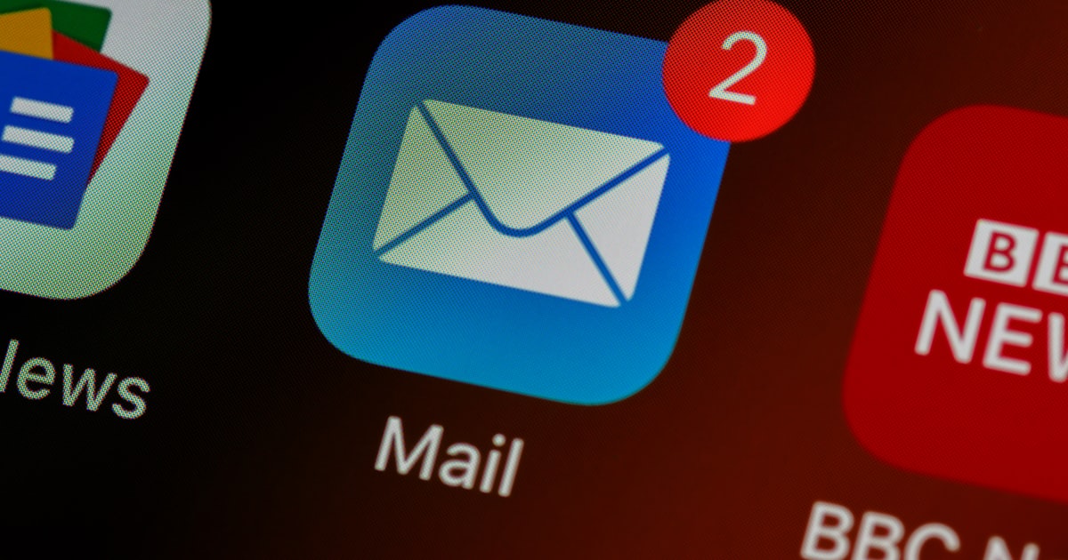 Configuration de réponses automatiques par email